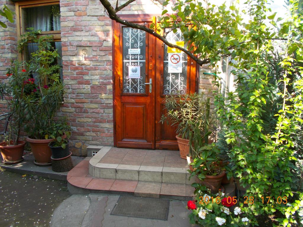 Hungaria Guesthouse Budapesta Exterior foto
